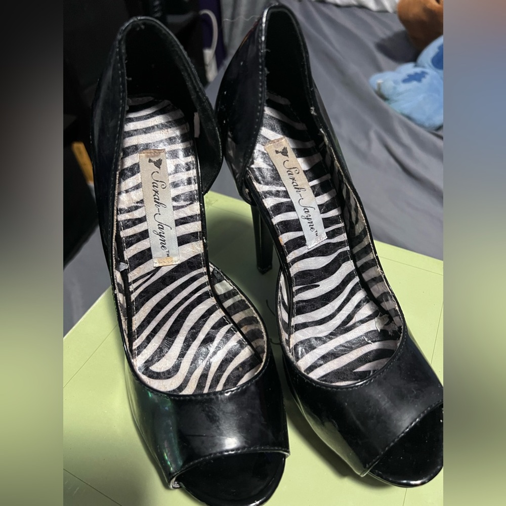 Sarah-Jayne heels